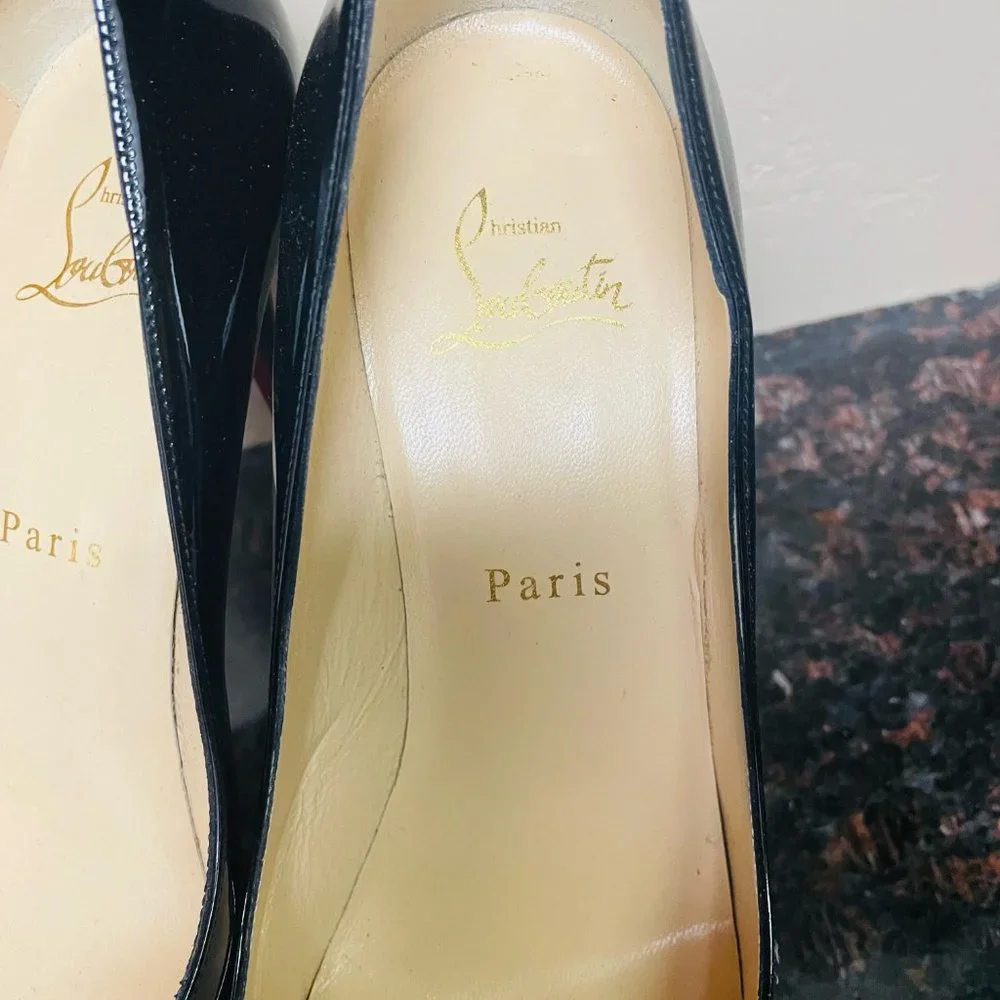 Christian Louboutin Black Leather Prive' Open Toe Pump- Pre-Owned - Size 38.5 - Picture 5 of 6